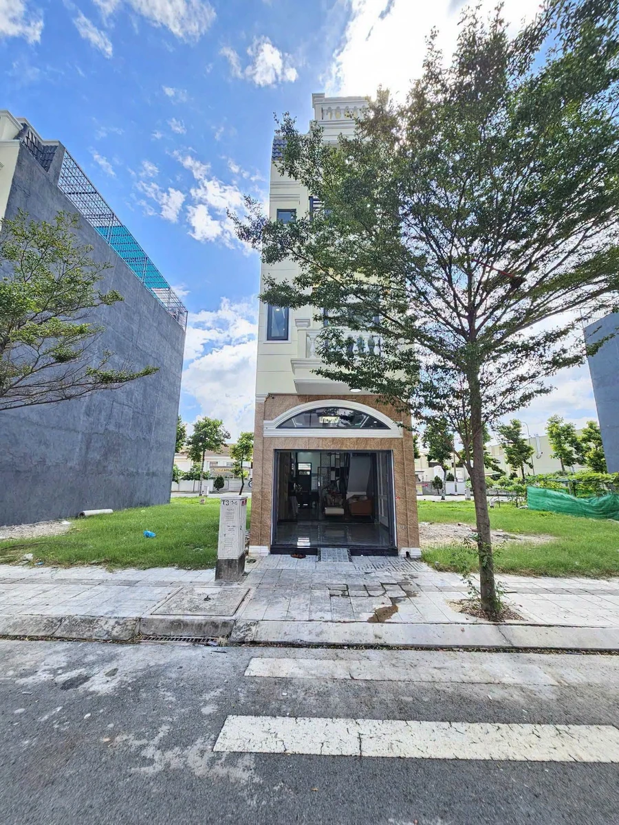 Bán nhà rẻ 60m² KDC Icon Central Dĩ An 4,8 tỷ - Ảnh thu nhỏ 3