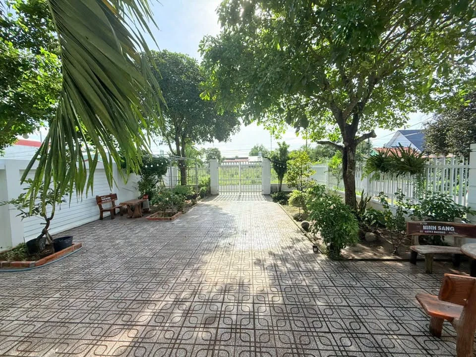 Nhà mái Thái 2 mặt tiền Long Hoà 285m² giá 2 tỷ 750 - Ảnh thu nhỏ 2