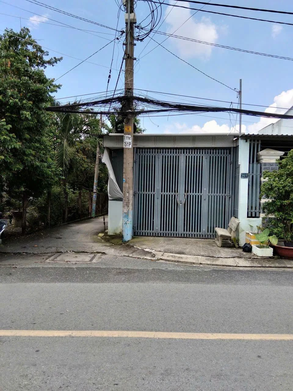 Bán nhà 1 trệt 1 lầu Hóc Môn, 76m², 1 tỷ 750 - Ảnh 1