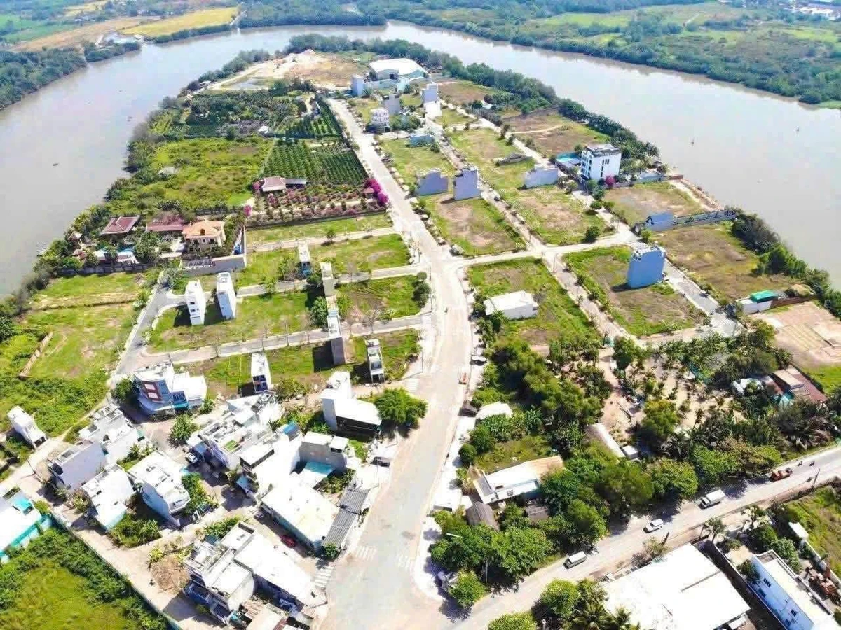 Bán lô đất Đảo Kim Cương Quận 9, 70m2, giá 3.35 tỷ - Ảnh 1