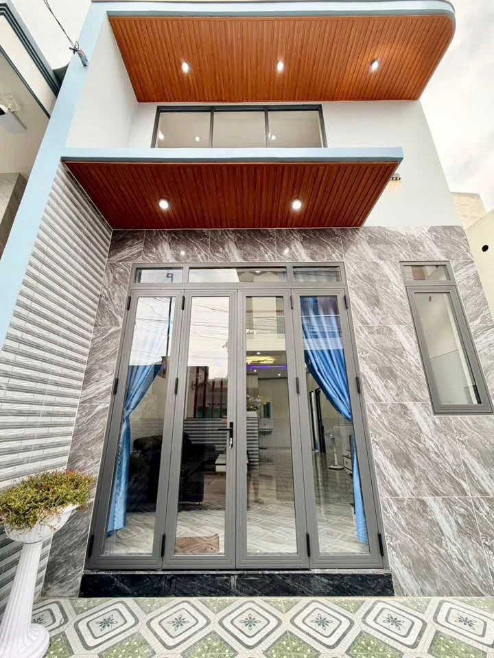Bán nhà gác lửng 3PN hẻm xe hơi 89m2 Phường Tân Phong, gần GX Thuận Hòa - Ảnh thu nhỏ 2