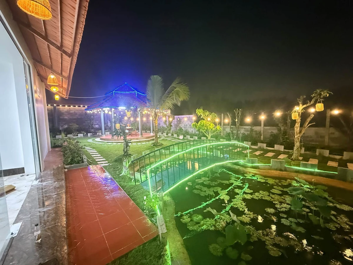Nhà vườn mái ngói 1.900m² ven sông Vàm Cỏ Tây, Long An - 5.9 tỷ - Ảnh 1