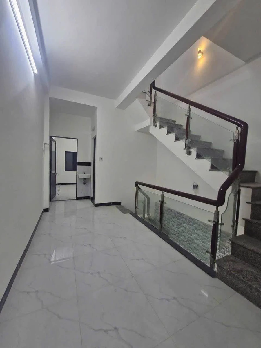 Bán nhà mặt tiền 49m² 2 tầng gần biển Quy Nhơn - Ảnh thu nhỏ 3