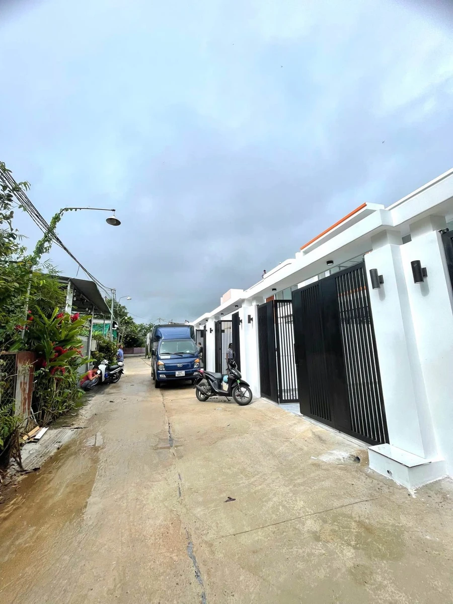 Bán nhà 1 trệt 1 lửng 3PN 100m2 gần chợ Bàu Trâm, Long Khánh, Đồng Nai - Ảnh thu nhỏ 2