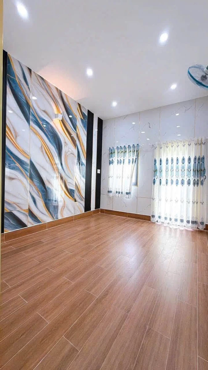 Bán nhà mặt tiền hẻm Tôn Đản Q4, 66m2, 3 tỷ 650 triệu - Ảnh thu nhỏ 3