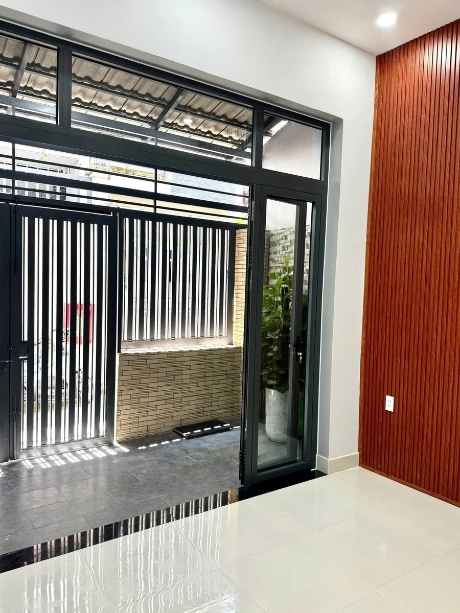Bán nhà cấp 4 hẻm xe hơi 60m2, 2PN, đường 10 Linh Chiểu, Thủ Đức, giá 5,65 tỷ - Ảnh thu nhỏ 2