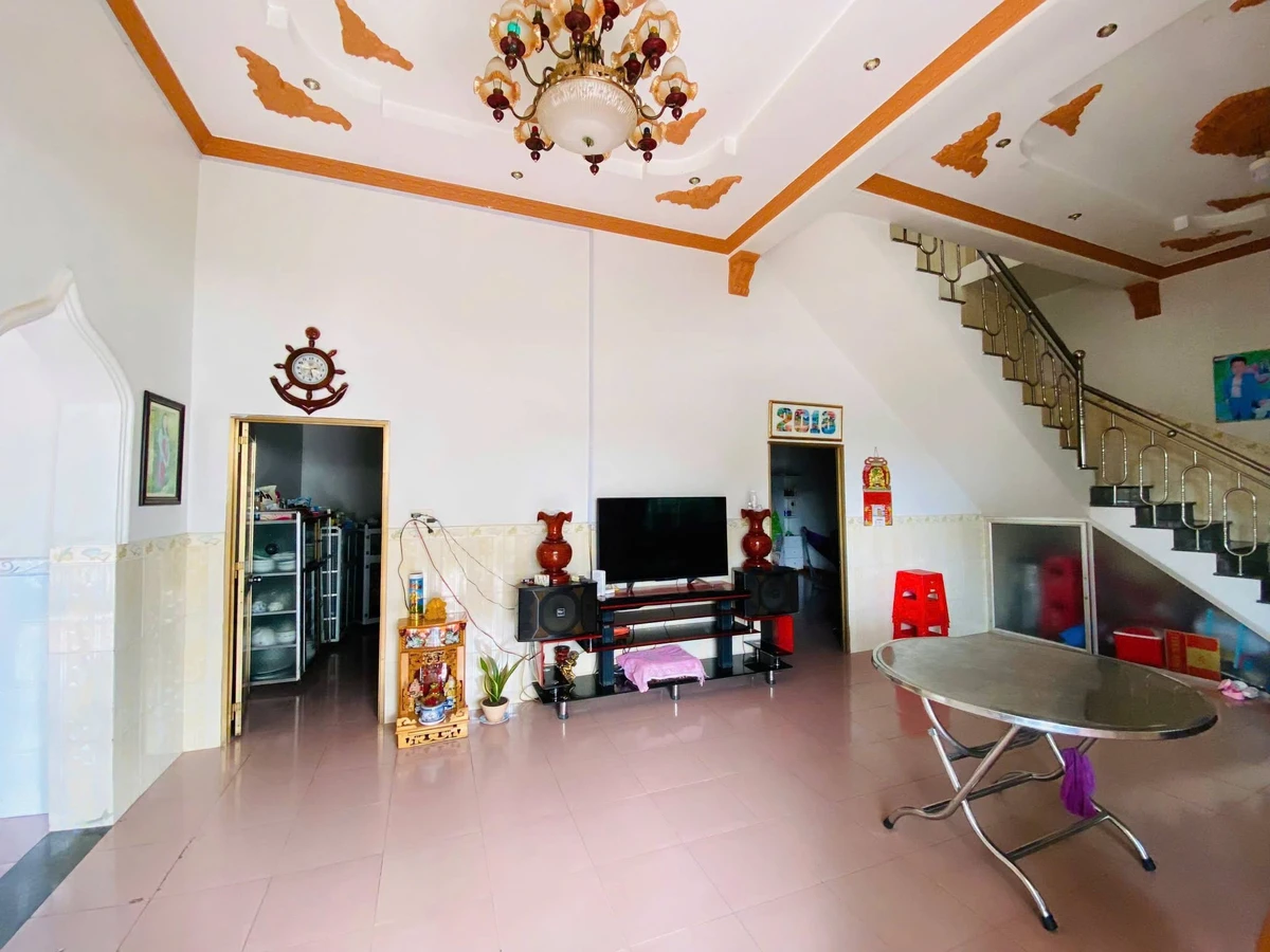 Bán nhà góc 2 mặt tiền Nguyễn Huệ, 126m², 5PN, 4,5 tỷ - Ảnh thu nhỏ 5