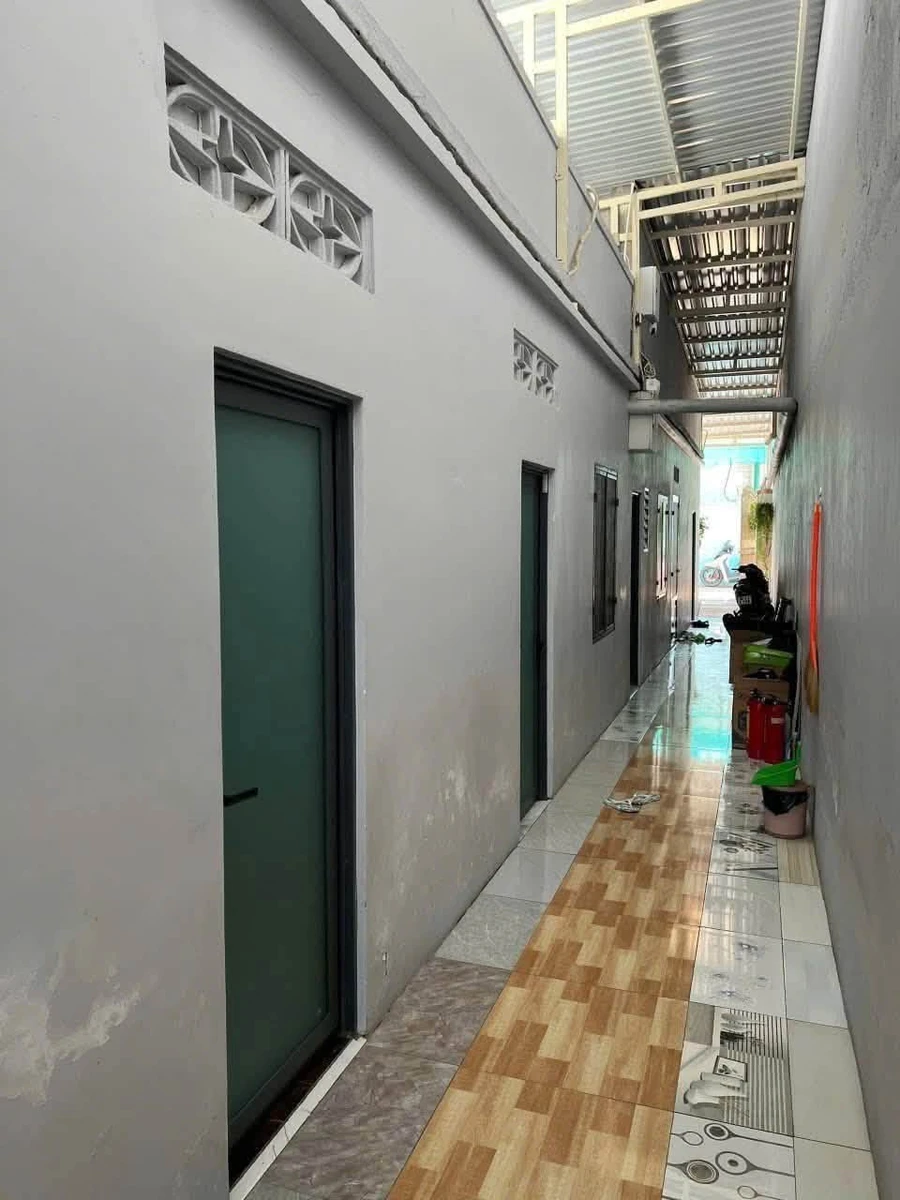 Bán nhà trọ 135m2 có 2 phòng ngủ, Phan Thiết, gần biển - Ảnh thu nhỏ 3