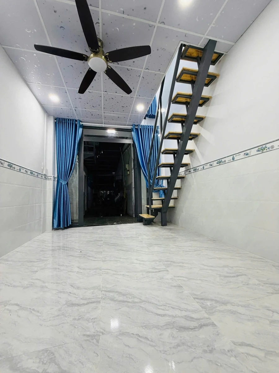 Bán nhà nhỏ 18m2 có gác, đường số 4 Trường Thọ, Thủ Đức, giá 990 triệu - Ảnh thu nhỏ 2
