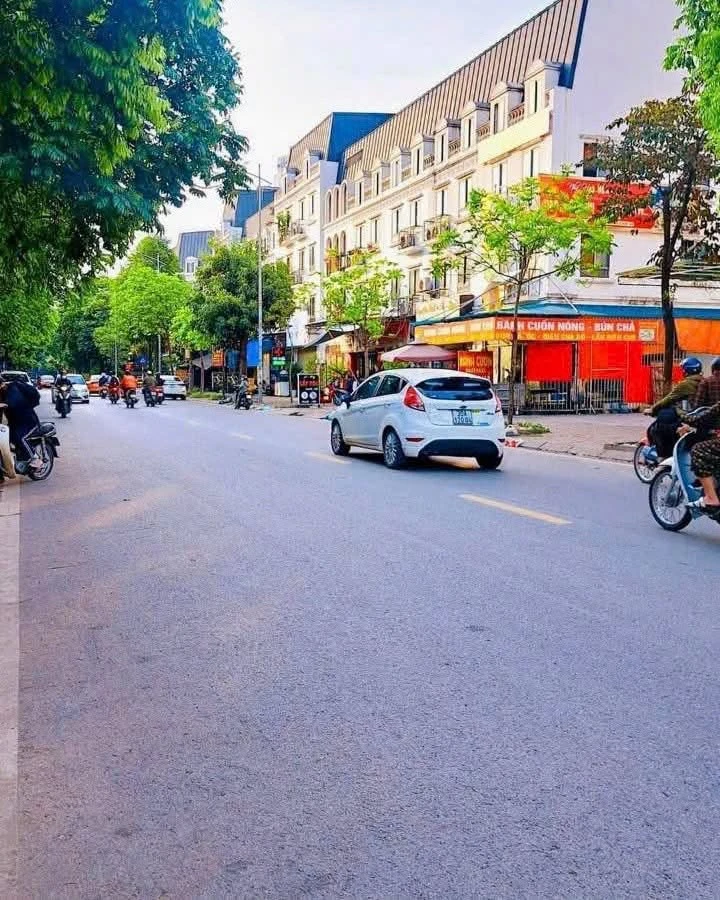 Bán nhà phân lô 4 tầng 73m2 mặt phố Tống Tất Thắng, KĐT Văn Phú Lacasta, Hà Nội - Ảnh thu nhỏ 2