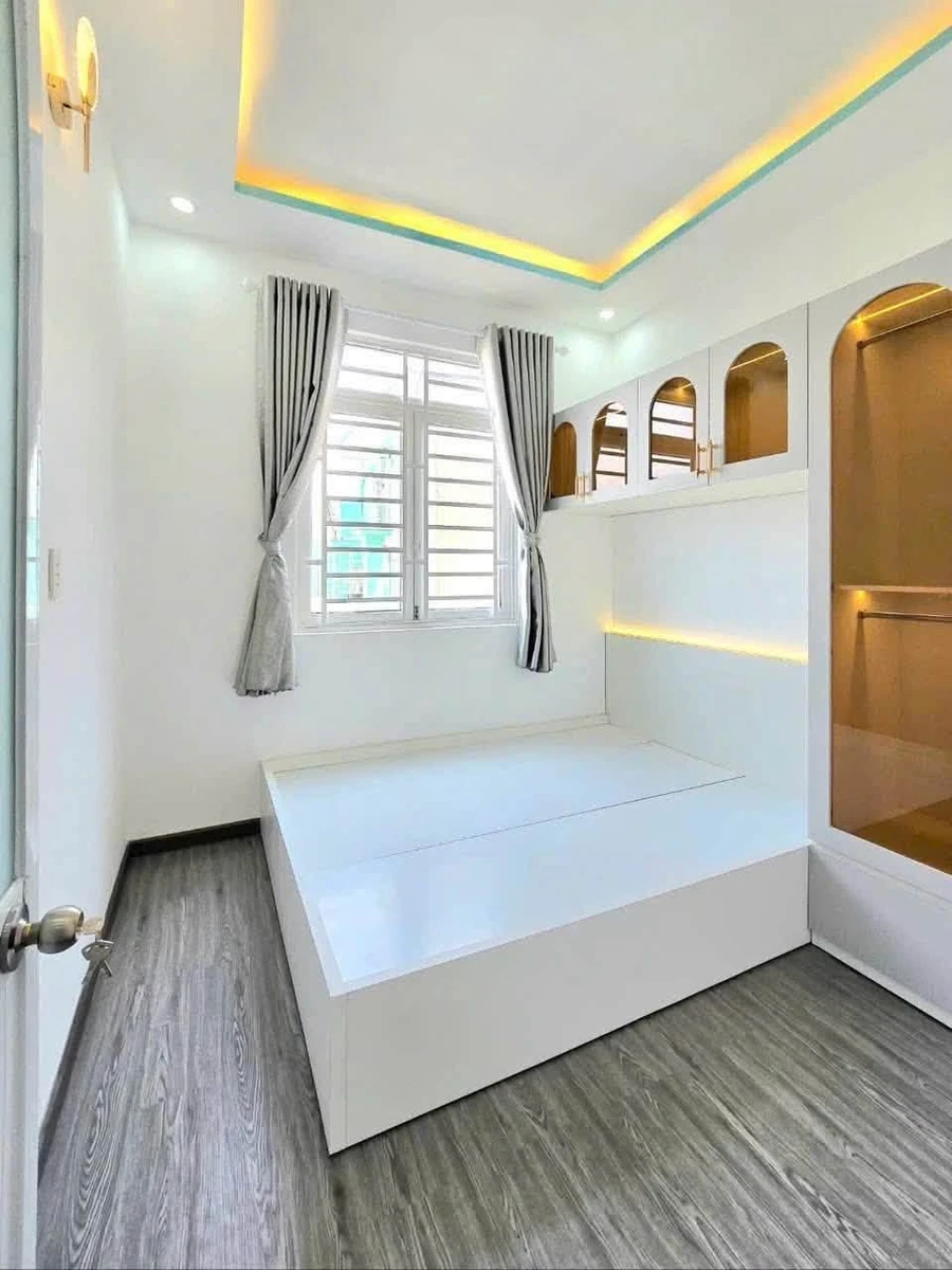 Bán nhà 3 lầu, 4PN, full nội thất, Nhà Bè - 2 tỷ 690 triệu - Ảnh thu nhỏ 2