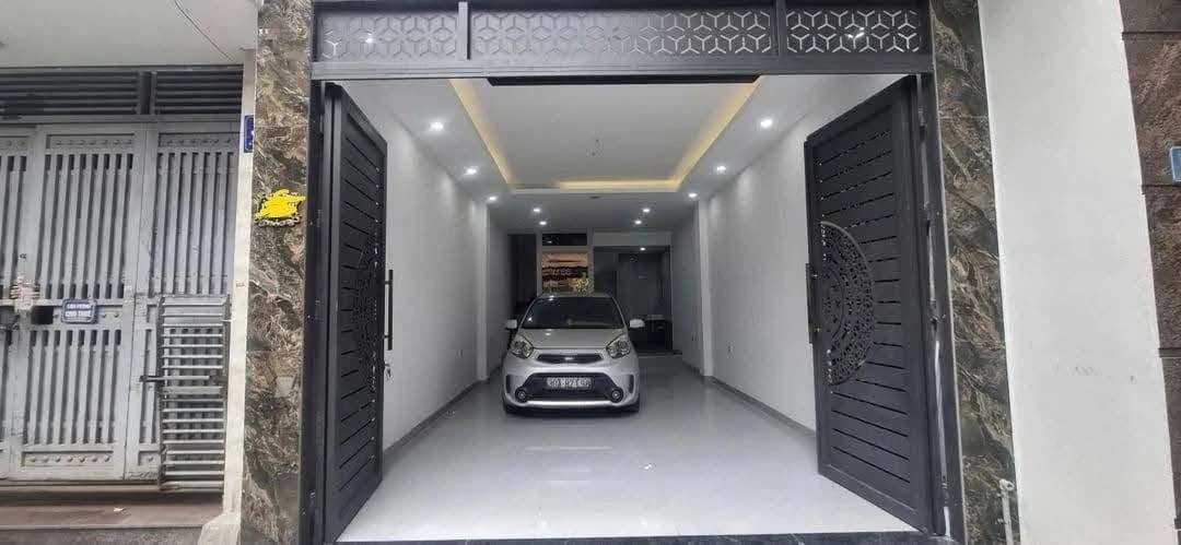 Bán nhà phố 45m2, 5 tầng, MT 4m, Vũ Trọng Khánh, Hóc Môn - Ảnh 1