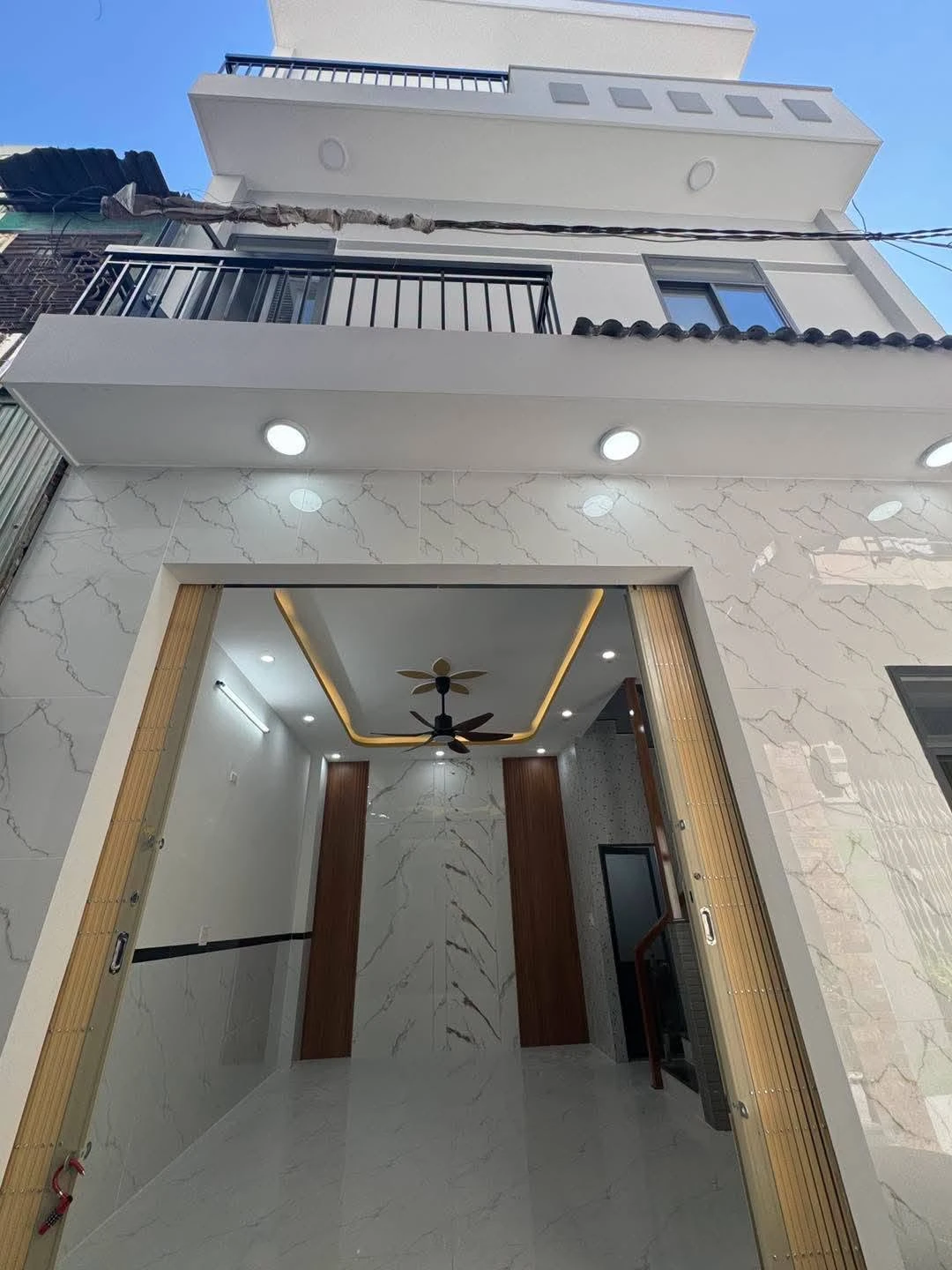 Bán nhà 3 tầng 30m² trung tâm Quy Nhơn - Ảnh 1