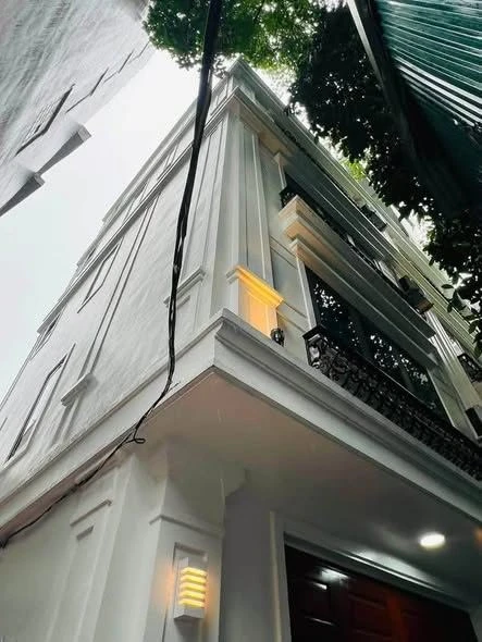 Bán nhà phố 5 tầng 41m² mặt tiền Phan Kế Bính Ba Đình