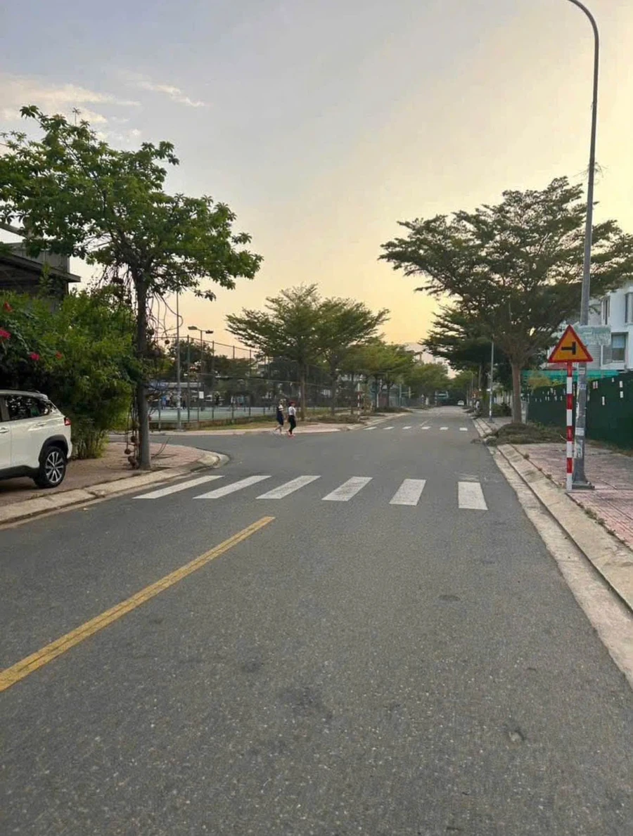 Bán lô góc mặt đường Anh Đức Nha Trang 252m2, 16,38 tỷ - Ảnh thu nhỏ 3