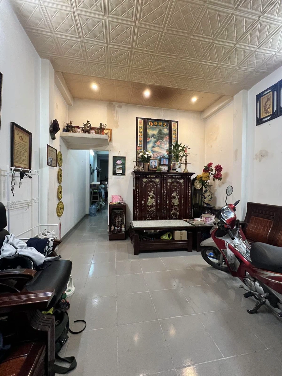 Bán nhà 4PN 136m² mặt tiền 8m nhỉnh 10 tỷ Gò Vấp - Ảnh thu nhỏ 2
