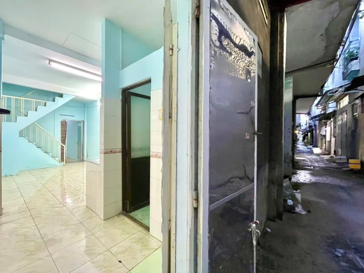 Bán nhà 2 mặt tiền hẻm ô tô 60m2 Gò Vấp 5,99 tỷ - Ảnh thu nhỏ 2