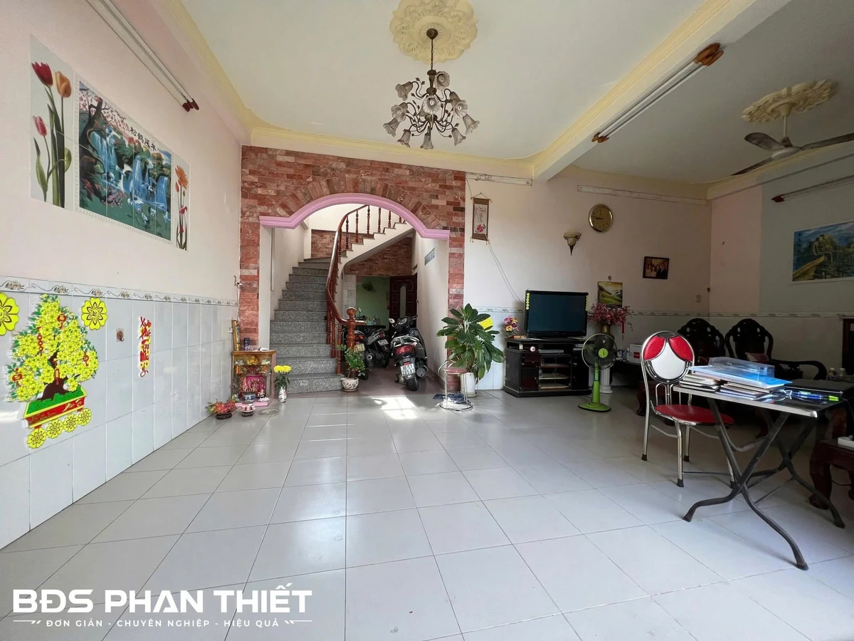 Bán nhà mặt tiền Nguyễn Hội 214 m² giá 9,5 tỷ - Ảnh thu nhỏ 2