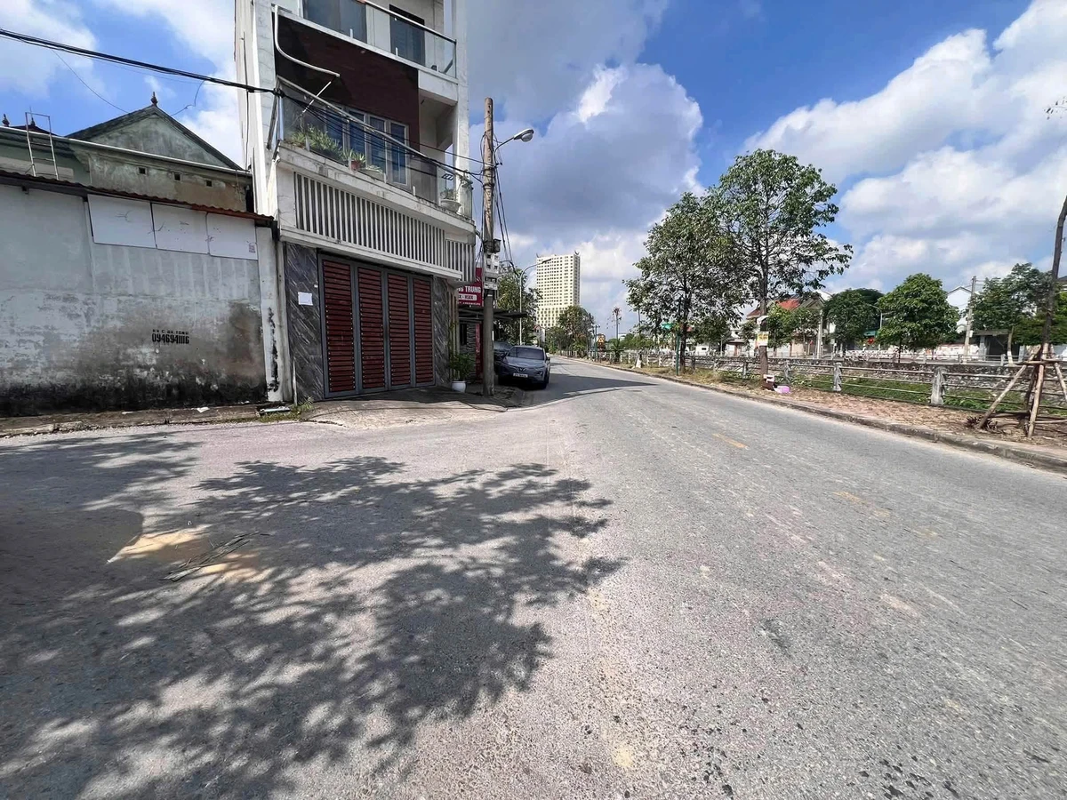 Bán đất 3 mặt tiền 199m² Vinh, có 8 phòng trọ cho thuê - Ảnh thu nhỏ 3