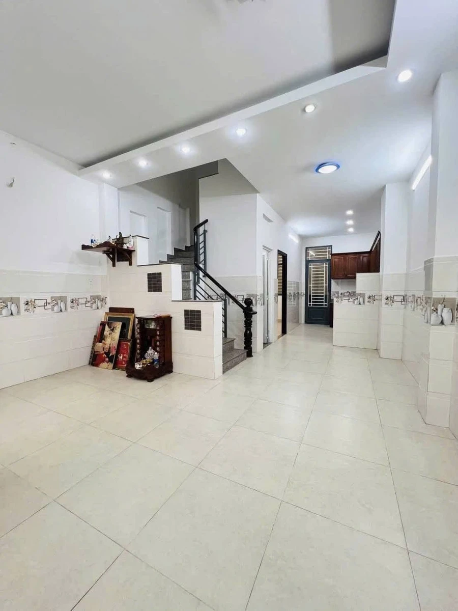 Bán nhà 3 tầng 4PN 70m² Hiệp Phú 5.95 tỷ - Ảnh thu nhỏ 3