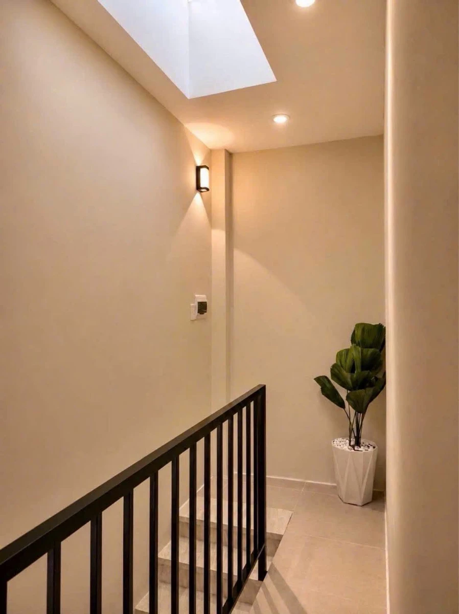 Bán nhà hẻm 2 tầng 20m2 đường Lê Quang Định, Bình Thạnh, giá 3,68 tỷ - Ảnh thu nhỏ 2