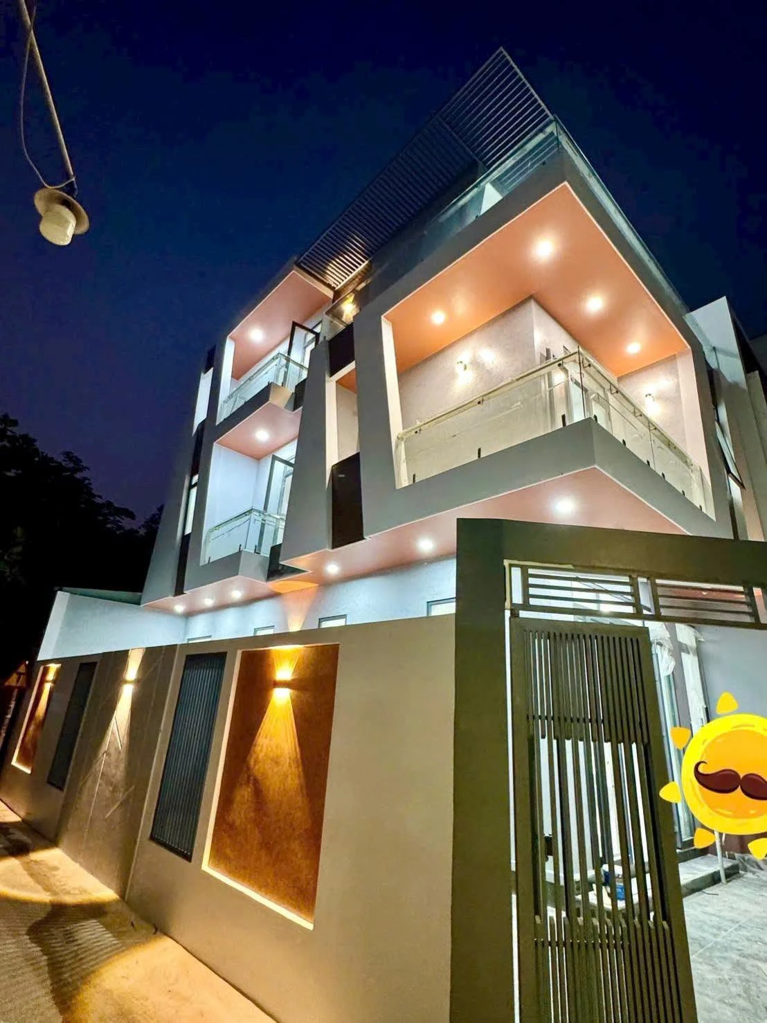 Bán nhà 3 lầu 60m2 khu Hiệp Thành Tân Phú 4.79 tỷ - Ảnh 1
