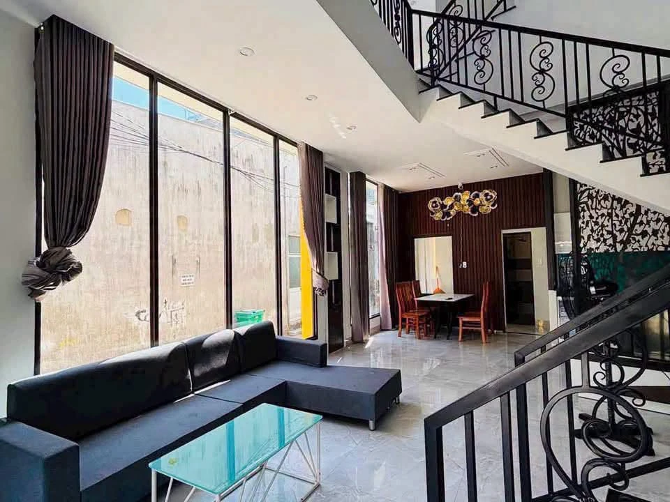 Bán nhà 3 tầng 4PN 70m2 góc 2 diện Quang Trung - Ảnh thu nhỏ 2