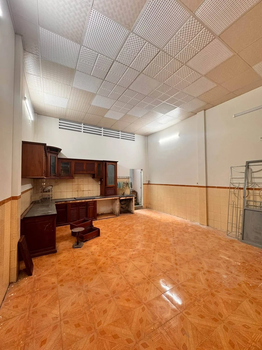 Cho thuê nhà nguyên căn 165m² 4PN mặt tiền Nguyễn Thái Học - Ảnh thu nhỏ 2