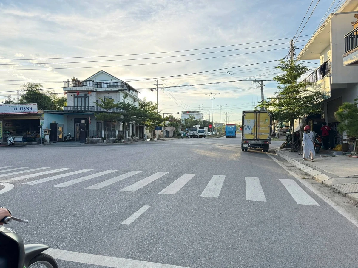 Bán nhà kiệt ô tô Trưng Nữ Vương, Huế, 104m², 2PN - Ảnh 1