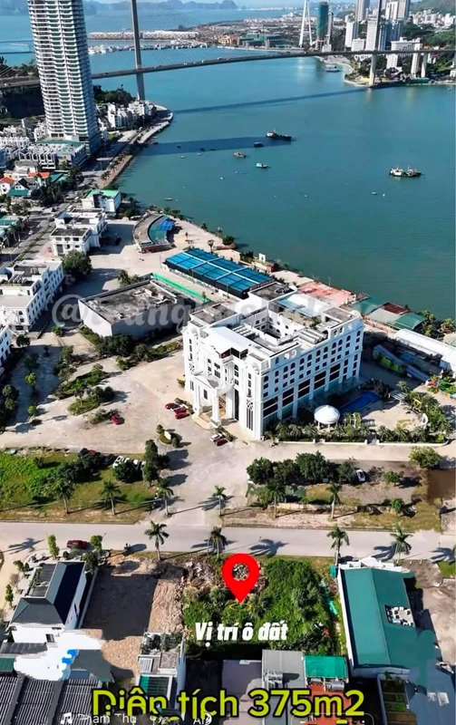 Bán đất 375m2 mặt tiền, gần Trung tâm tiệc cưới Grand Hạ Long View