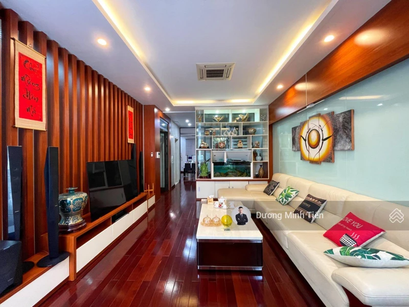 Nhà 6 tầng thang máy lô 26 Lê Hồng Phong - 82.5m2 ngang 5.5m - Đường 15m