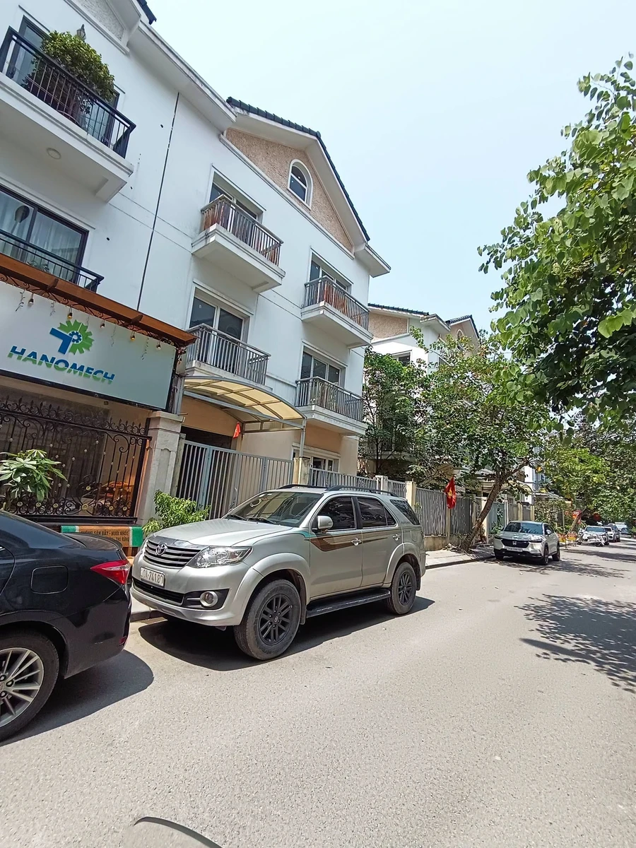 Bán biệt thự Đông Hội 145m2 mặt tiền 12m 31 tỷ - Ảnh 1