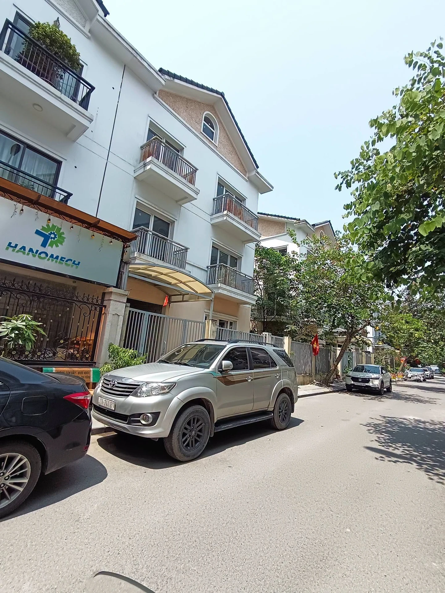 Bán biệt thự Đông Hội 145m2 mặt tiền 12m 31 tỷ - Ảnh 1