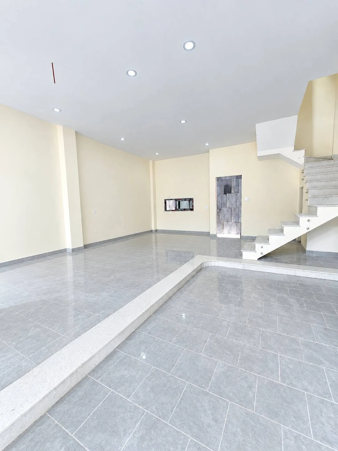 Bán nhà 3 tầng Linh Tây, Thủ Đức, 65m², 8,2 tỷ - Ảnh 1