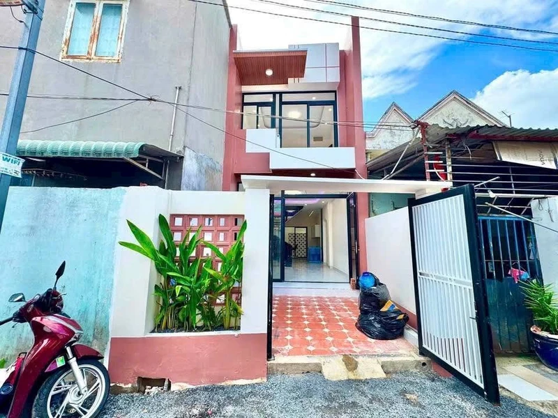 Bán nhà mới xây 62m² đường Trần Hưng Đạo, Dĩ An, giá 3,888 tỷ