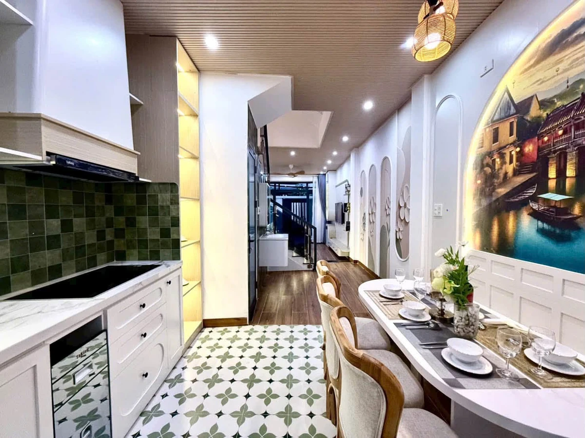 Bán nhà 4 tầng 150m² sát biển Mỹ Khê, Đà Nẵng, 10,5 tỷ - Ảnh thu nhỏ 3