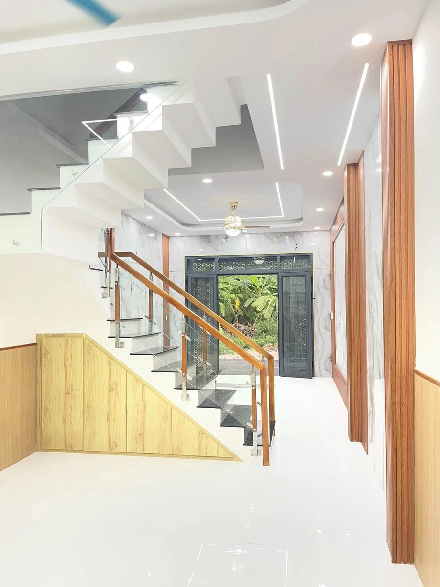 Bán nhà 4PN sổ riêng 62,8m² Tân Hạnh Dĩ An 2,8 tỷ - Ảnh thu nhỏ 3