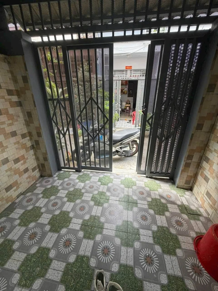 Cho thuê nhà nguyên căn 4 PN 30m² Nhà Bè 8 triệu/tháng - Ảnh thu nhỏ 2