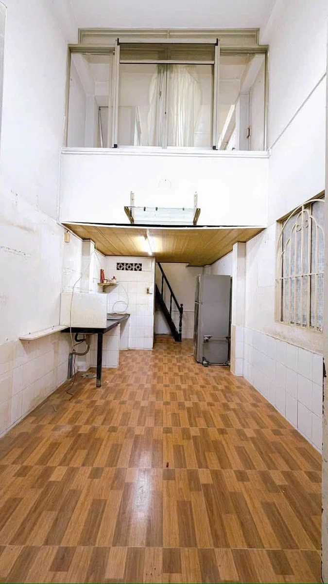 Bán nhà hẻm 3m khu Nguyễn Khoái Quận 4, 20.4m², 2PN, giá 2.89 tỷ - Ảnh thu nhỏ 3