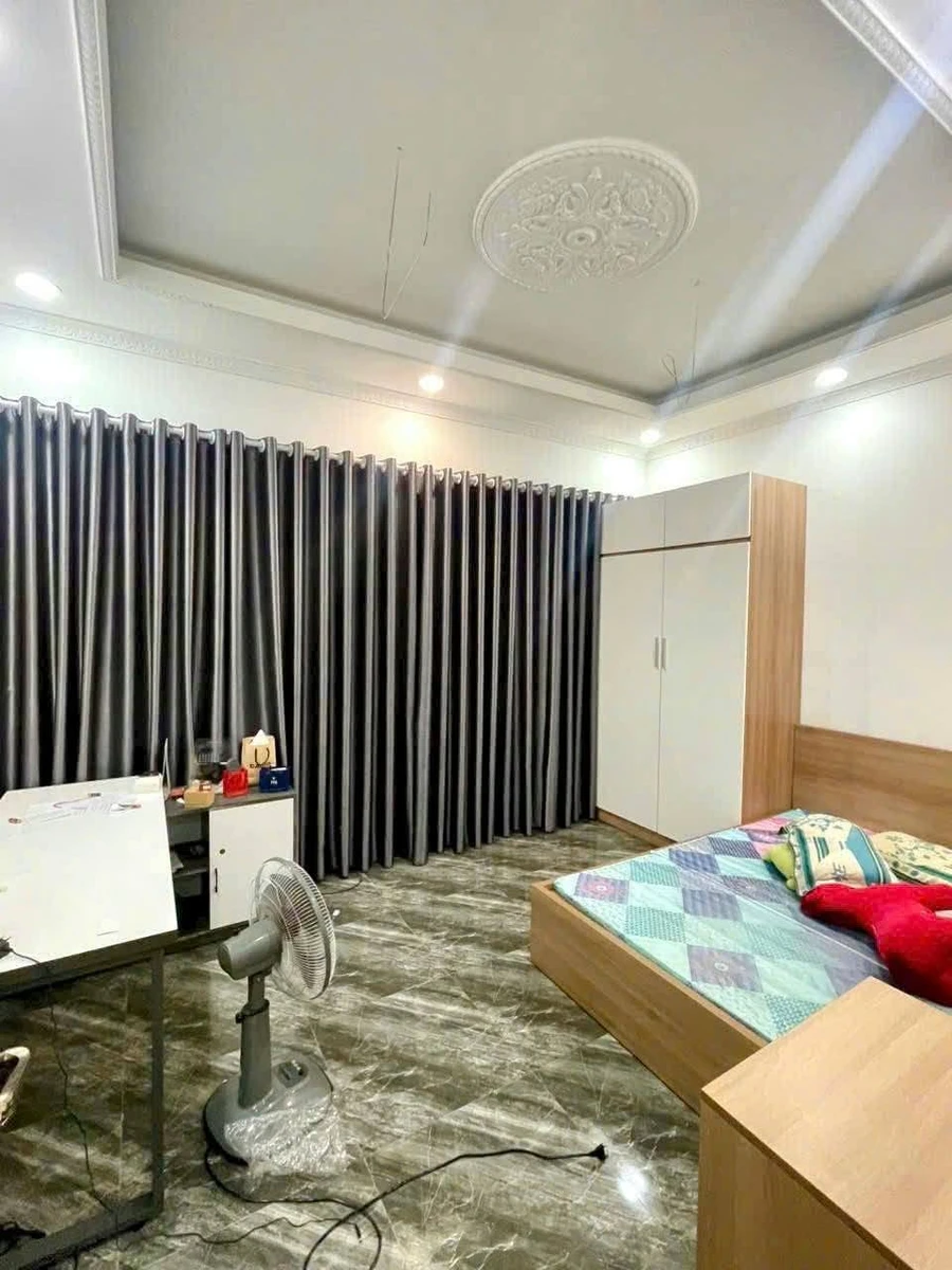 Cho thuê nhà 2 lầu 4 phòng ngủ 80m2 Dĩ An Bình Dương - Ảnh thu nhỏ 5