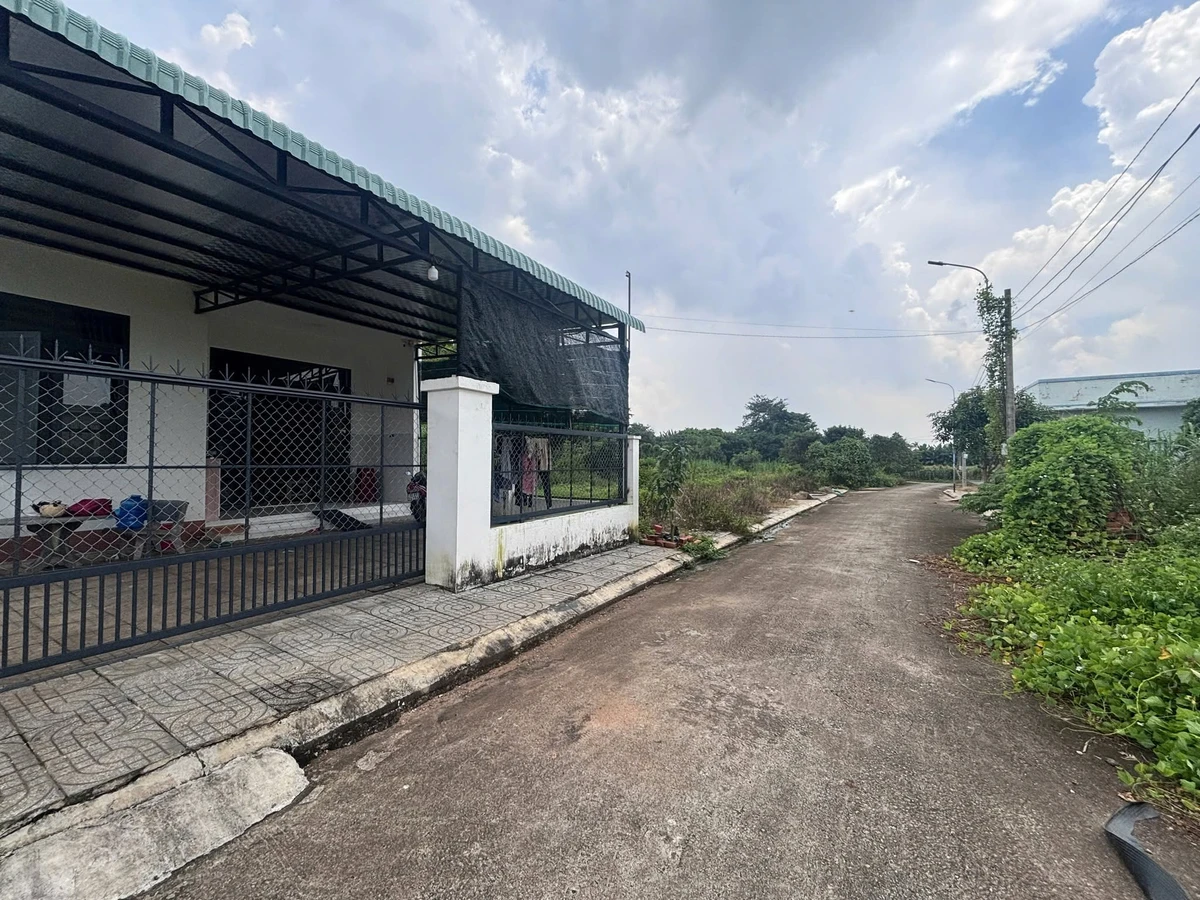 Bán đất 173m2 ngang 8m đối diện KCN Sonadezi giá 1 tỷ 110 triệu - Ảnh thu nhỏ 2