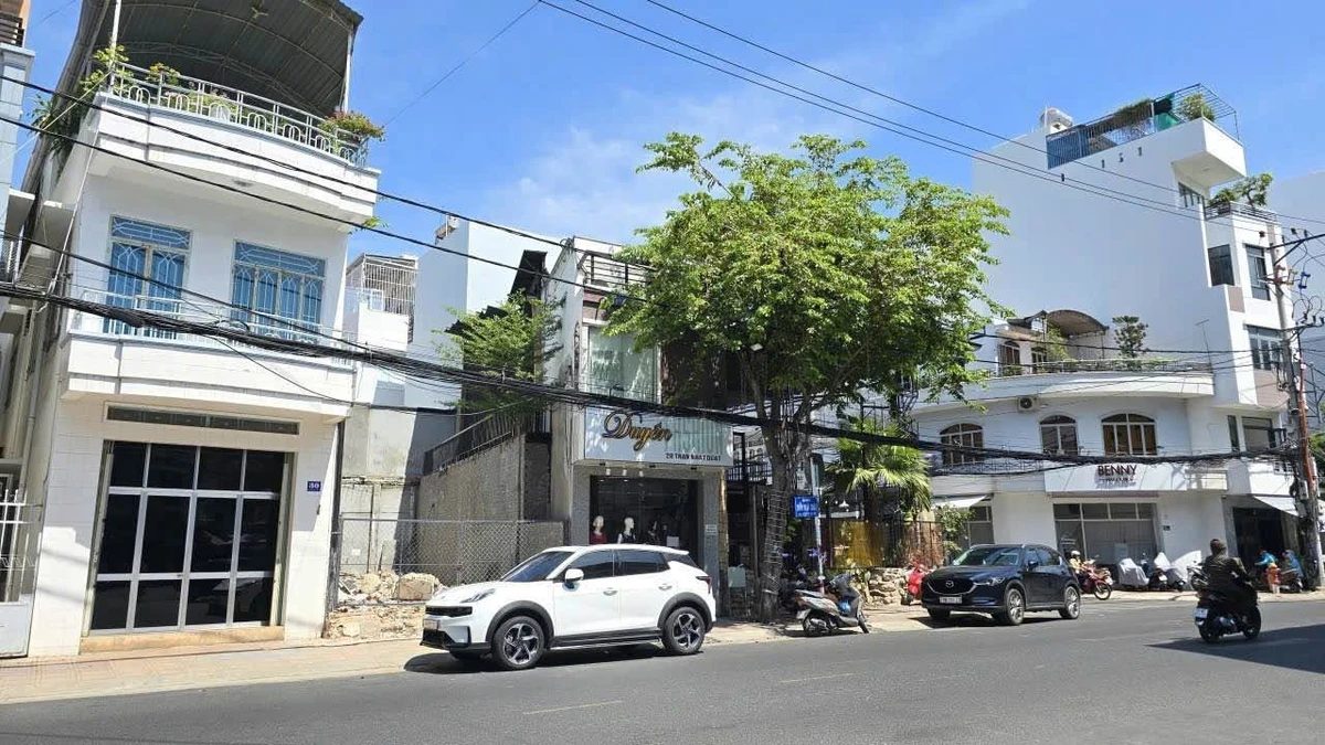 Bán đất Trần Nhật Duật, Nha Trang 72m2, giá 12,8 tỷ - Ảnh thu nhỏ 2