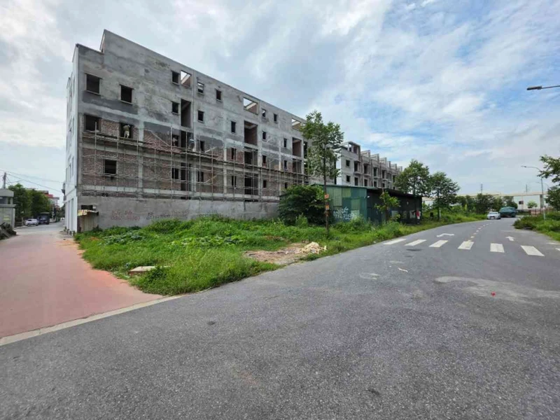 Bán lô góc 143m² 2 mặt tiền Trung Hòa Từ Sơn gần KCN