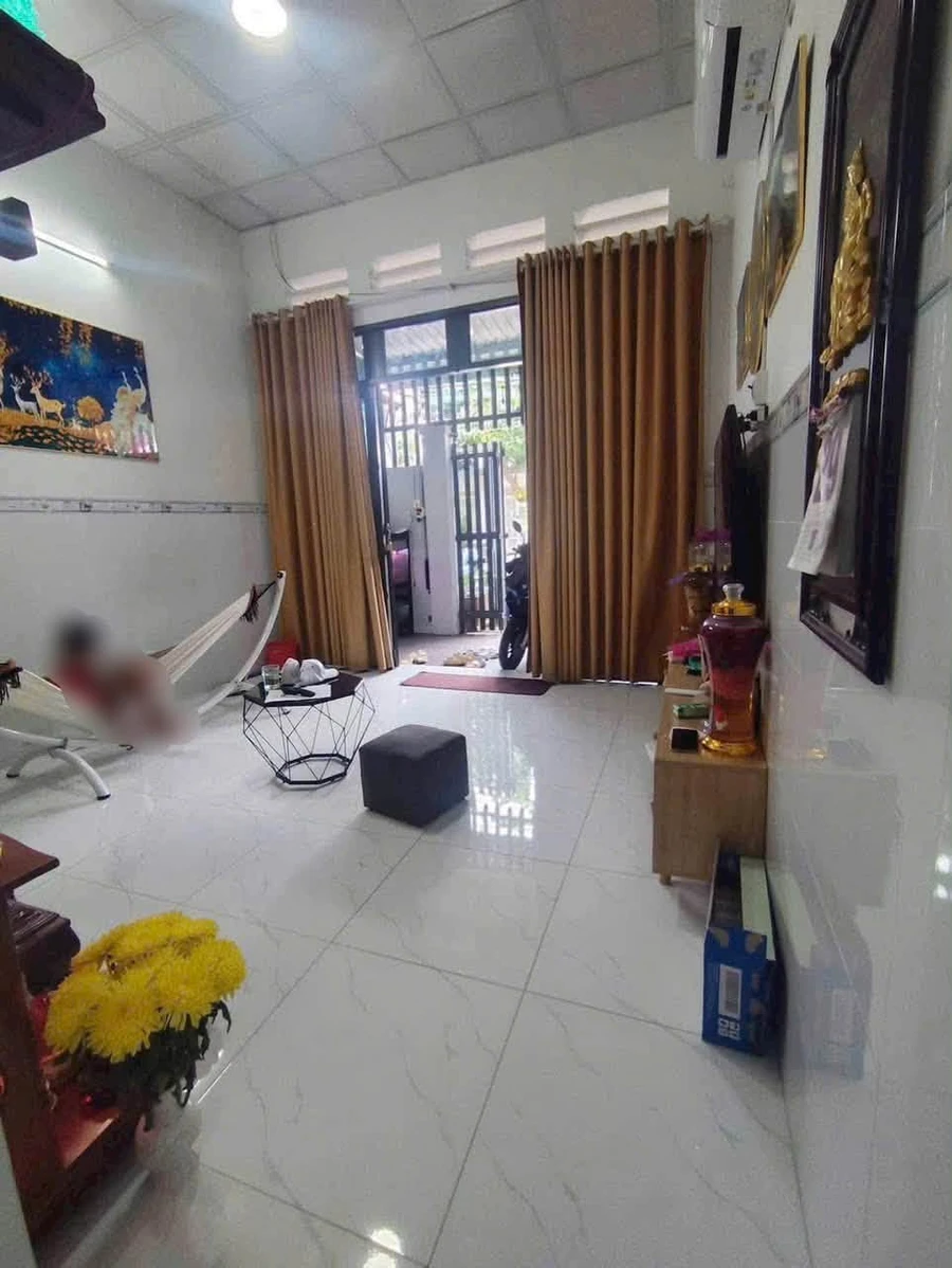 Bán nhà trệt gác lửng 62m², 3 phòng ngủ, hẻm xe hơi gần chợ đầu mối Thủ Đức - Ảnh thu nhỏ 2