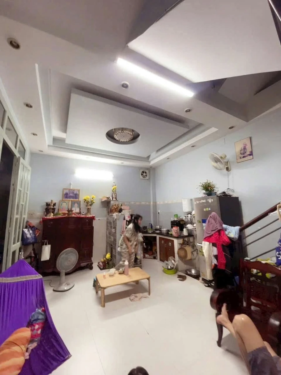 Bán nhà hẻm Tôn Đản, Quận 4, 32m² - 1 tỷ 800 triệu - Ảnh thu nhỏ 3