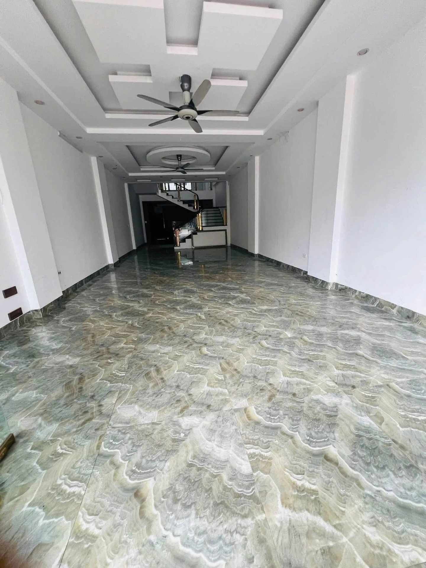 Bán nhà 3 tầng 108,75m² kinh doanh Bình Tân 5,4 tỷ - Ảnh 1