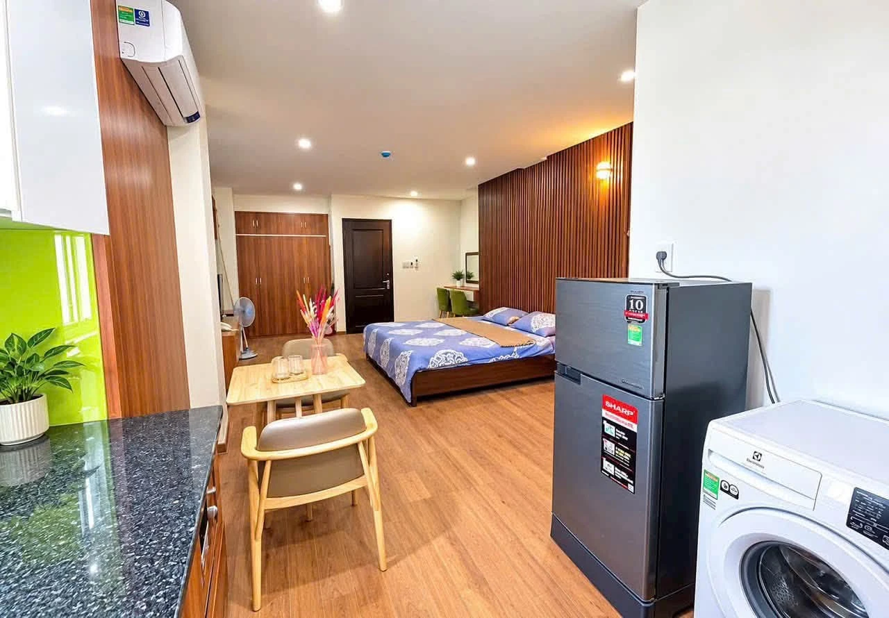 Bán khách sạn mặt tiền Nguyễn Công Trứ An Hải Đà Nẵng 94m2, 5 tầng, 11 căn, dòng tiền 100tr/tháng - Ảnh 1
