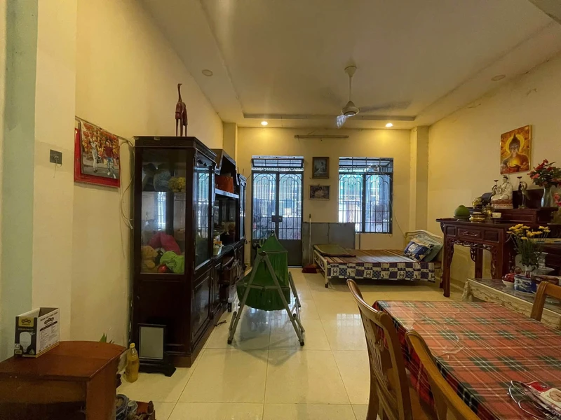 Bán nhà 2 tầng gần chợ Vĩnh Ngọc 135m2, 2.5 tỷ