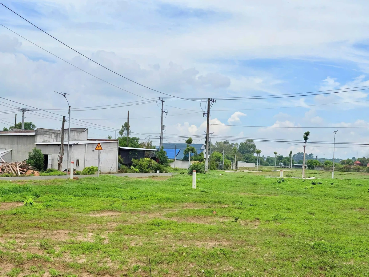 Bán 207m2 đất mặt tiền Nguyễn Huệ, Xã Đất Đỏ - 1 tỷ 139 triệu - Ảnh thu nhỏ 4