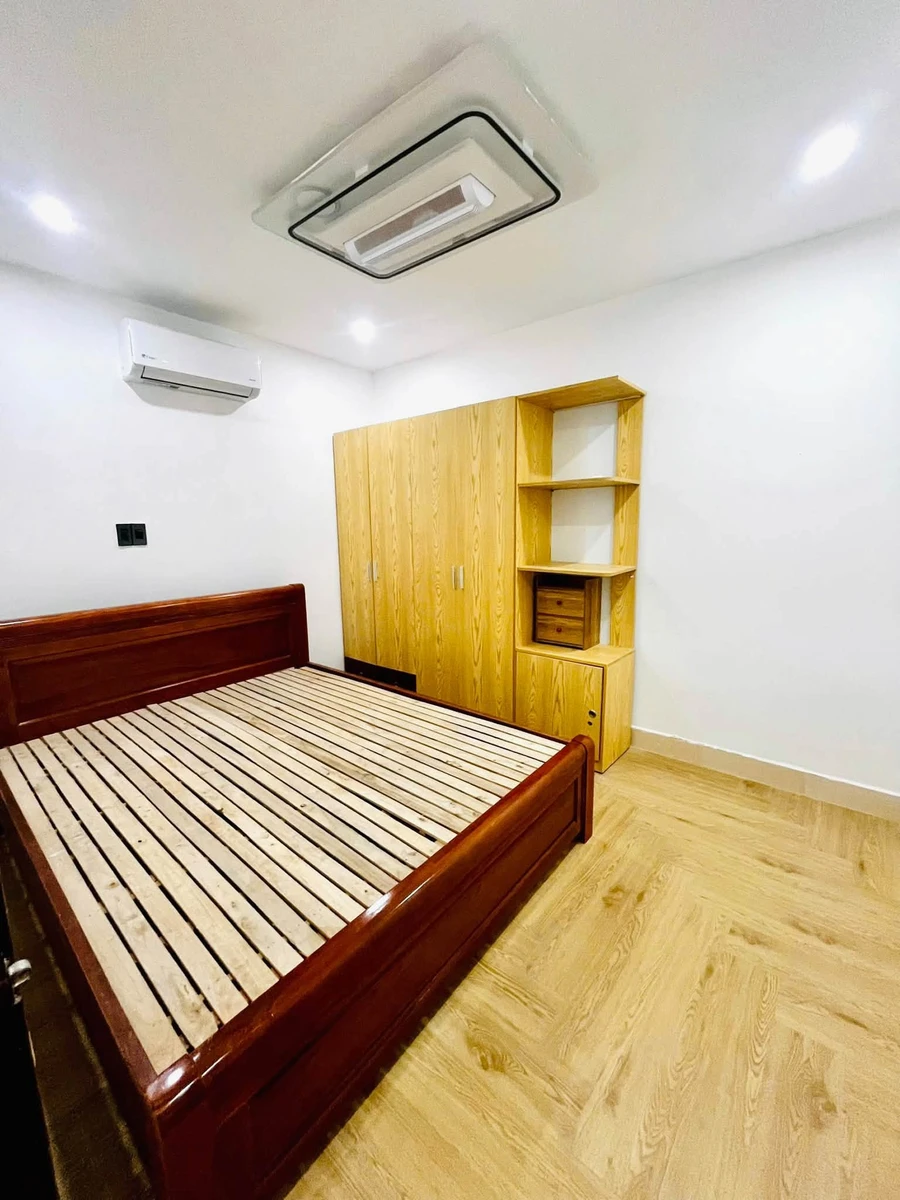 Bán nhà kiệt Hoàng Diệu 70m² Quận 1 - Ảnh thu nhỏ 3